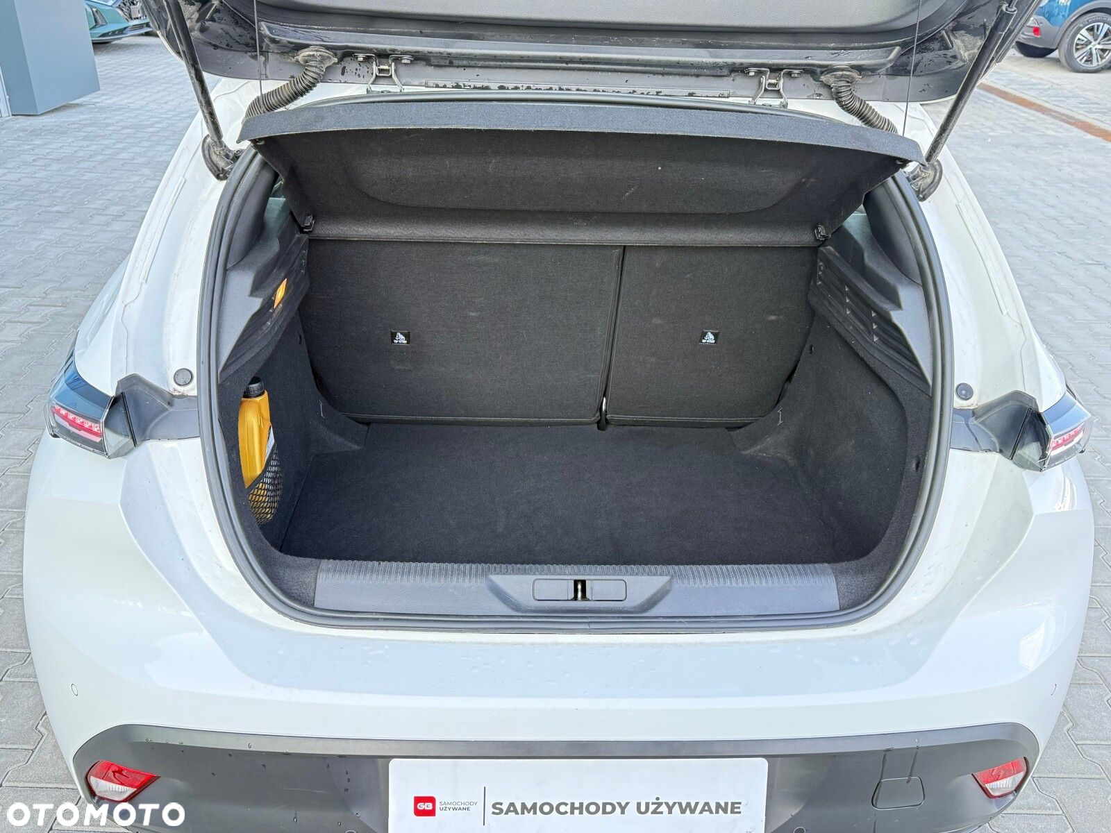 Peugeot 308 1.2 PureTech Active Pack S&S - 12