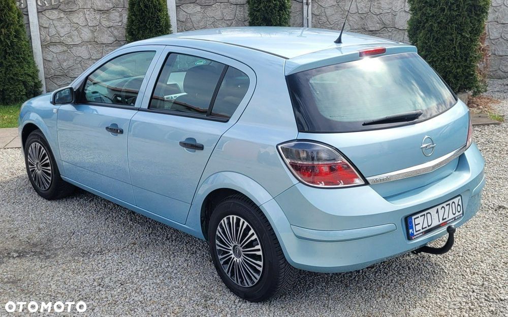 Opel Astra - 4