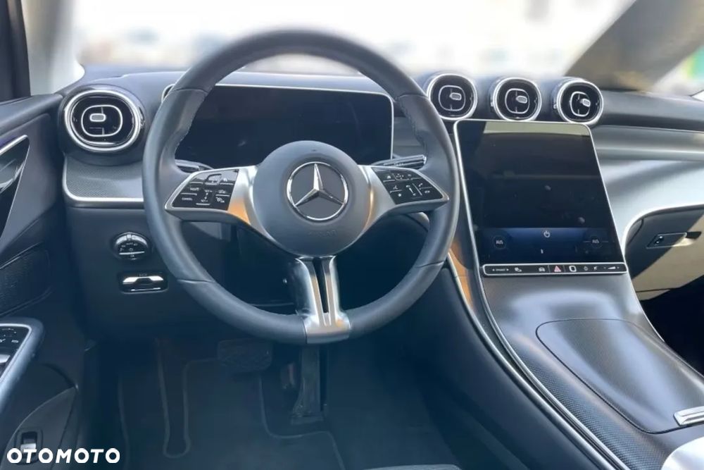 Mercedes-Benz GLC 200 4Matic 9G-TRONIC Edition Avantgarde - 17
