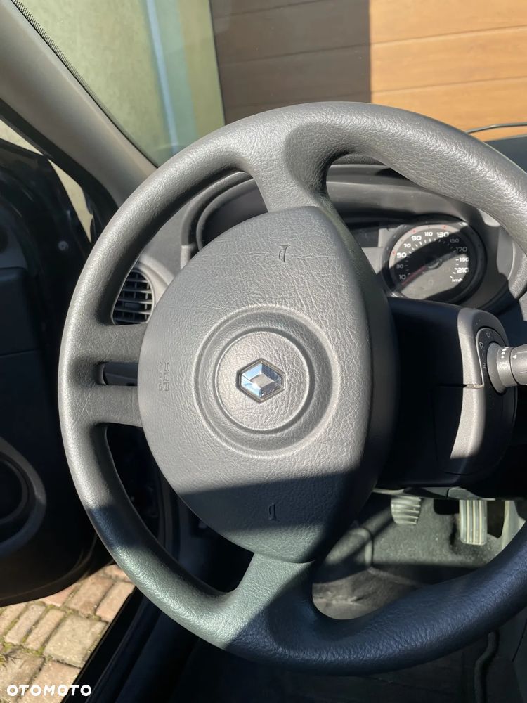 Renault Clio - 29