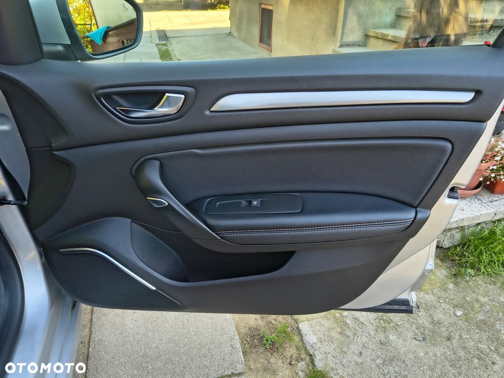 Renault Megane 1.5 Blue dCi Intens - 34