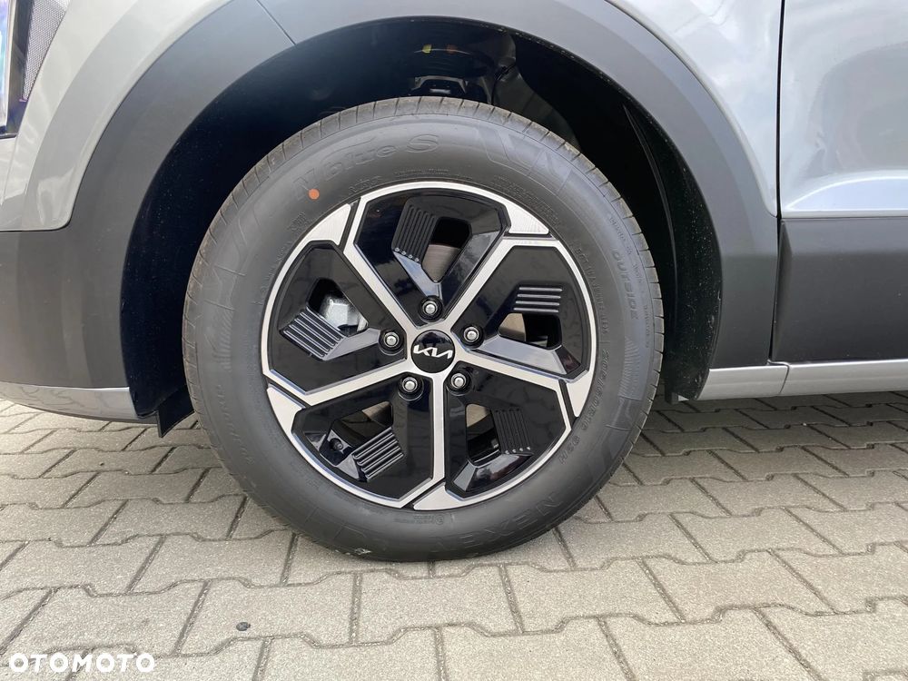 Kia Niro 1.6 GDI Hybrid M - 18