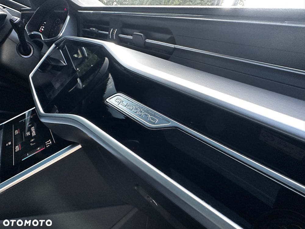 Audi A6 Avant 55 TFSI e quattro S tronic sport - 39