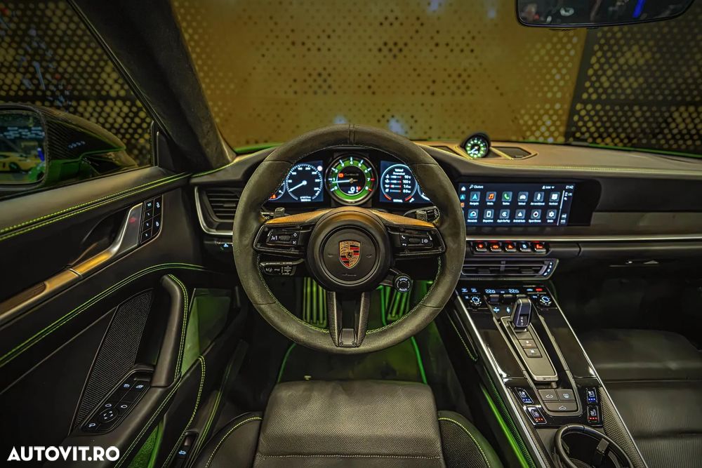 PORSCHE 911 2024 — imagine 12