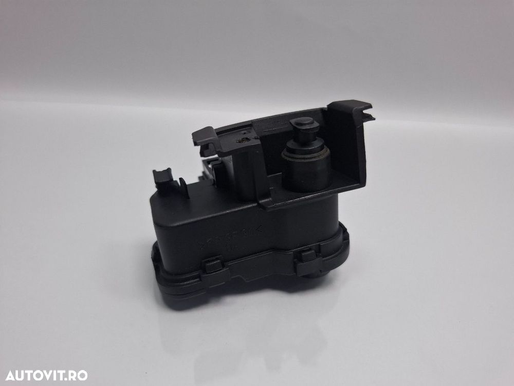 Motoras usita rezervor SKODA OCTAVIA Combi 5E5 2012 - > TDI CKFC, CRMB, CYKA 7P0810773D - 4