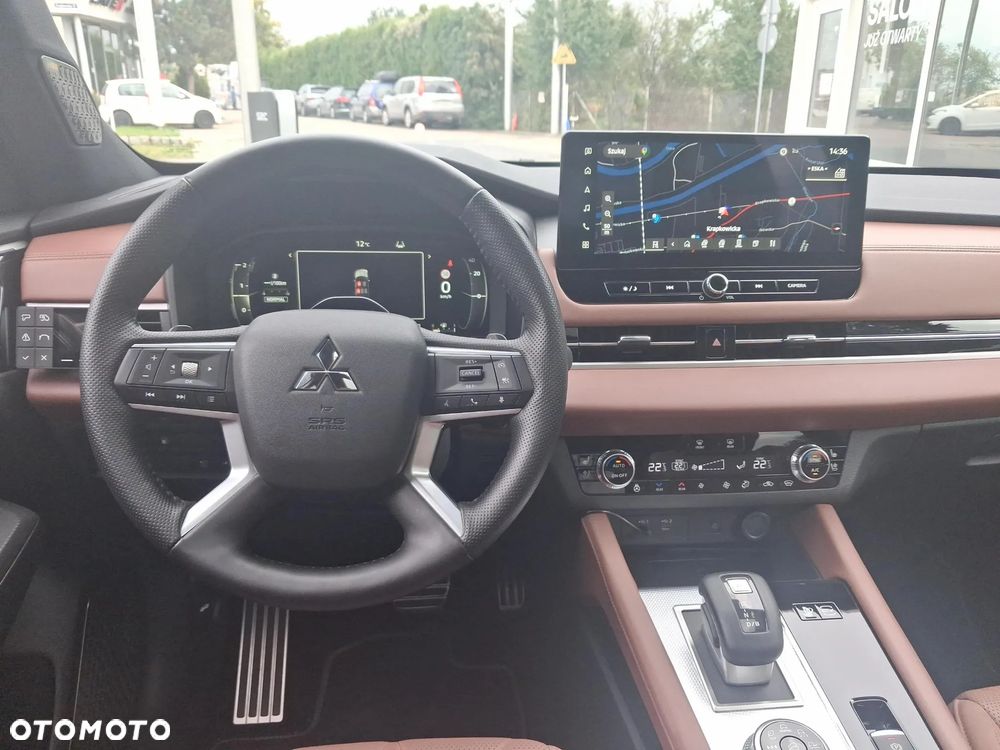 Mitsubishi Outlander PHEV Instyle Plus - 12
