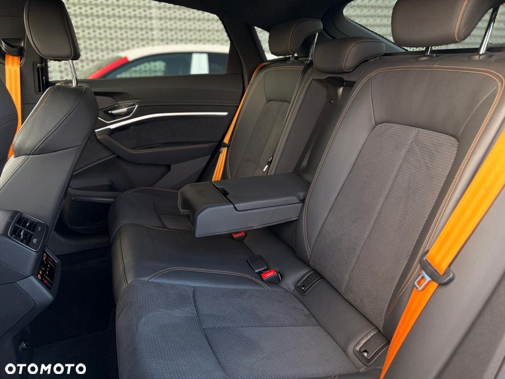 Audi e-tron Sportback - 15
