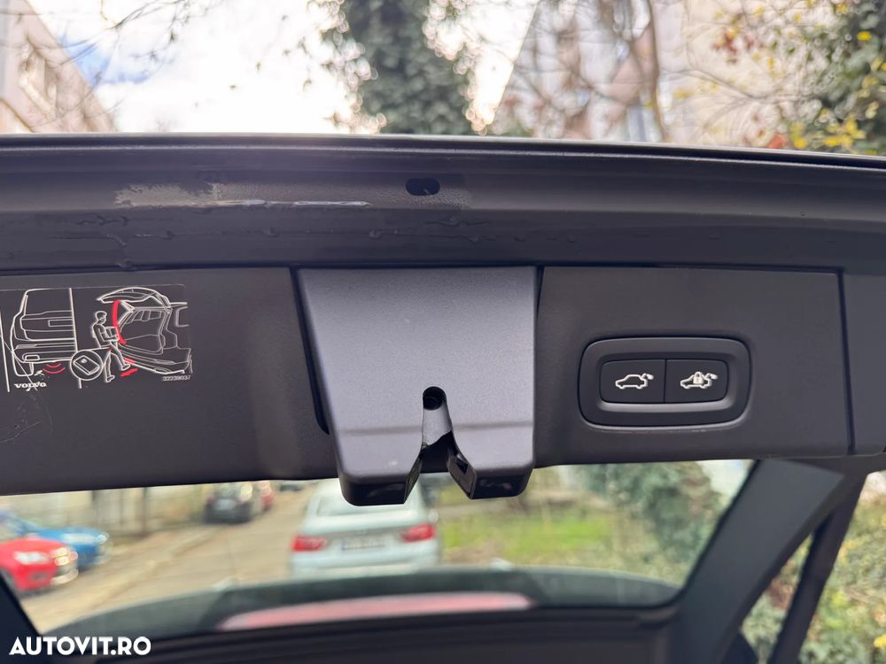 Volvo V90 Cross Country D5 AWD Geartronic - 19