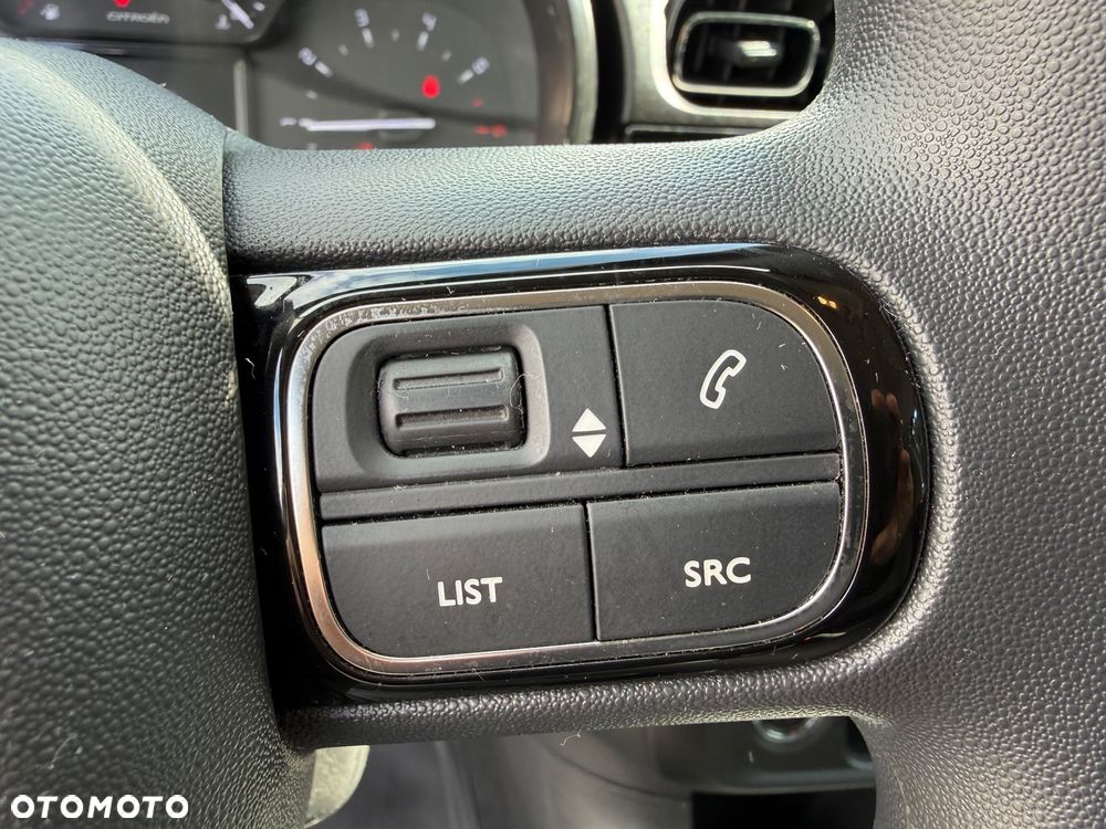 Citroën C3 1.2 PureTech Shine - 21
