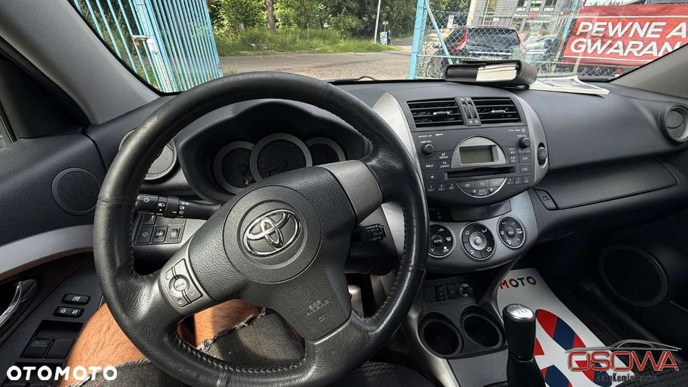 Toyota RAV4 - 27