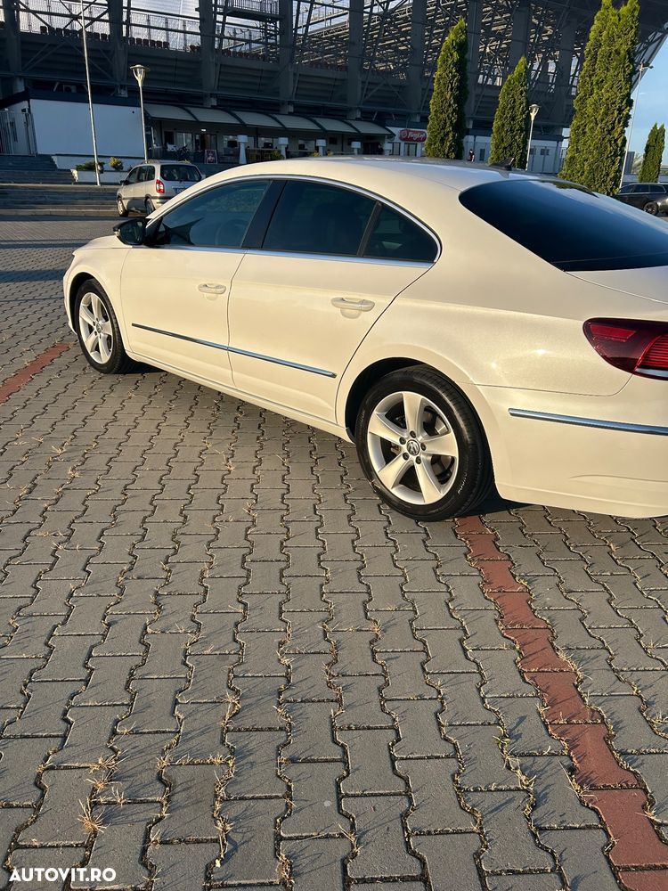 Volkswagen Passat CC 2.0 TDI BMT - 11