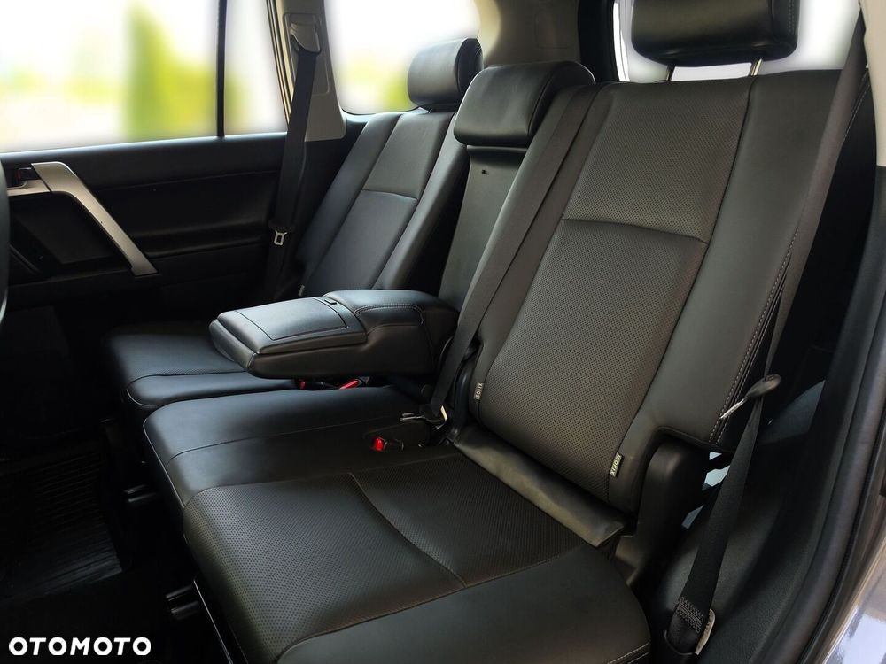 Toyota Land Cruiser LC 2.8 D-4D Invincible - 13