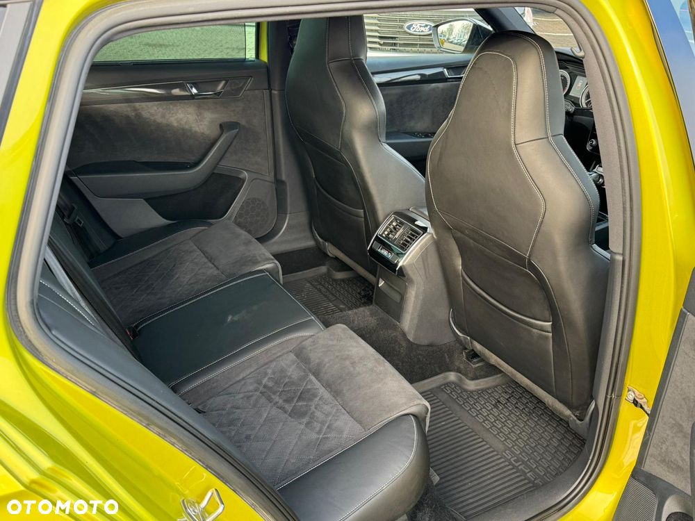 Skoda Superb 2.0 TDI SCR 4x4 Sportline DSG - 30