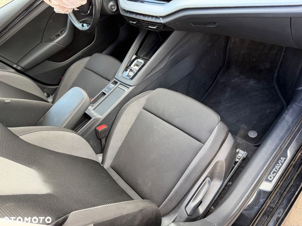 Skoda Octavia 2.0 TDI Style DSG - 40