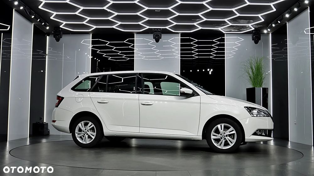Skoda Fabia 1.0 TSI Ambition - 11