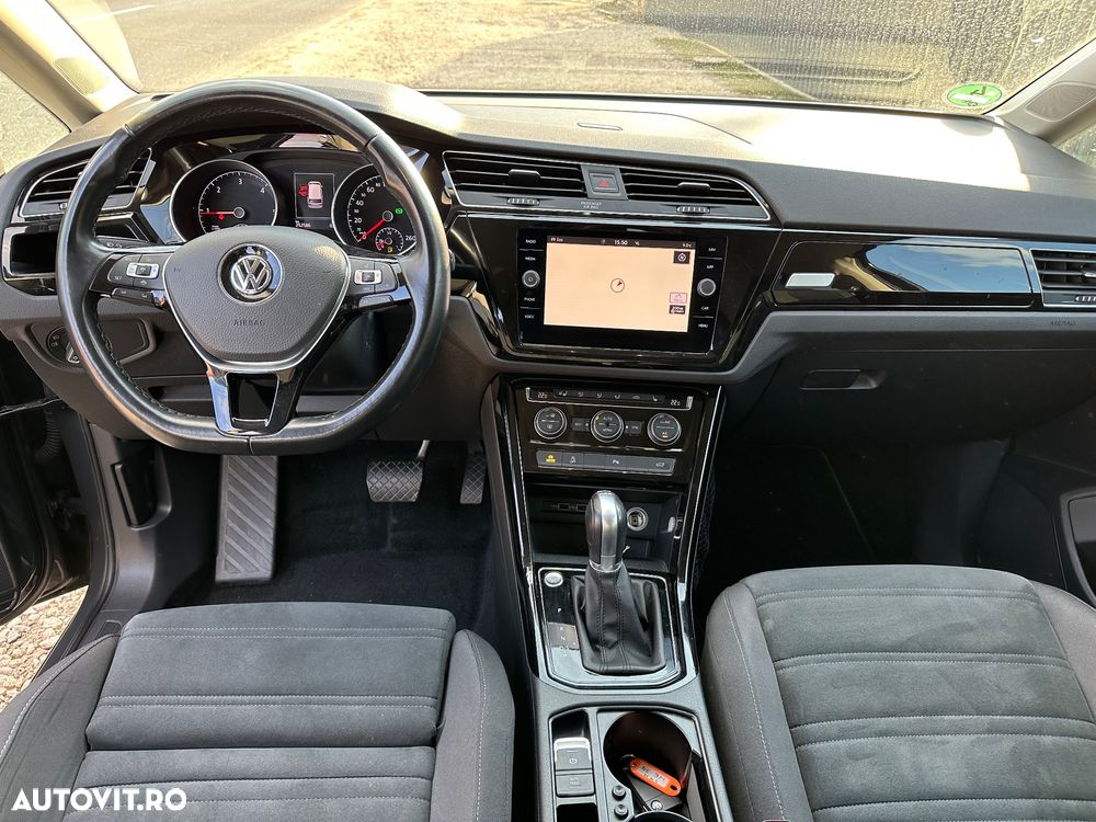 Volkswagen Touran 2.0 TDI DSG Highline - 7