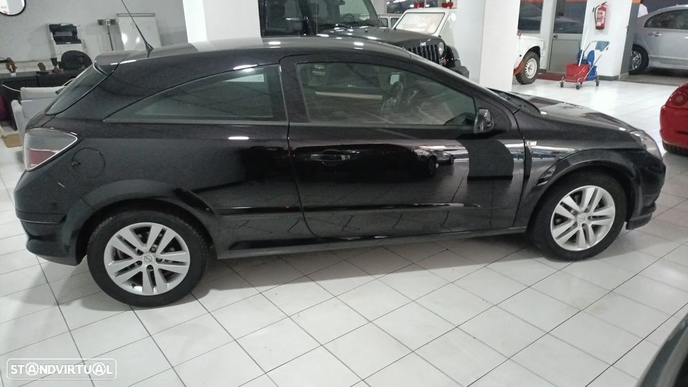 Opel Astra GTC 1.7 CDTI ecoFLEX - 4