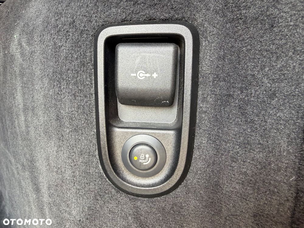 BMW Seria 5 - 33