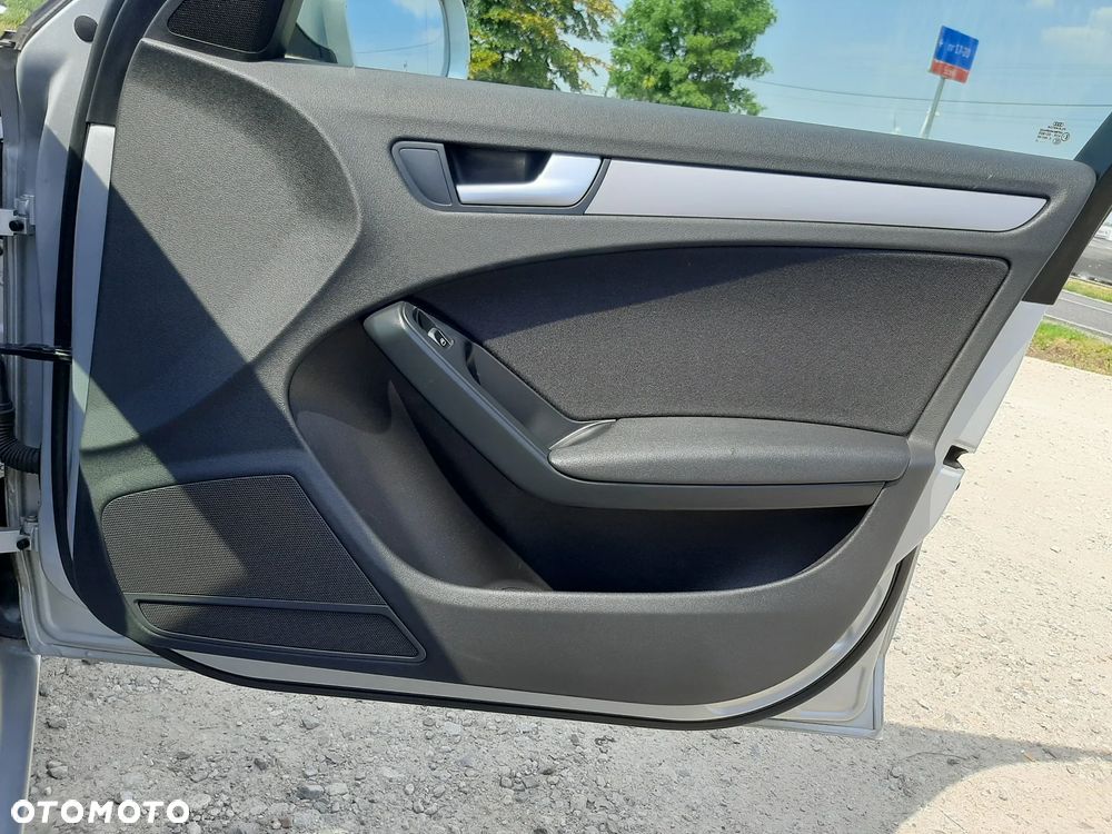 Audi A4 Avant 2.0 TDI DPF Attraction - 31