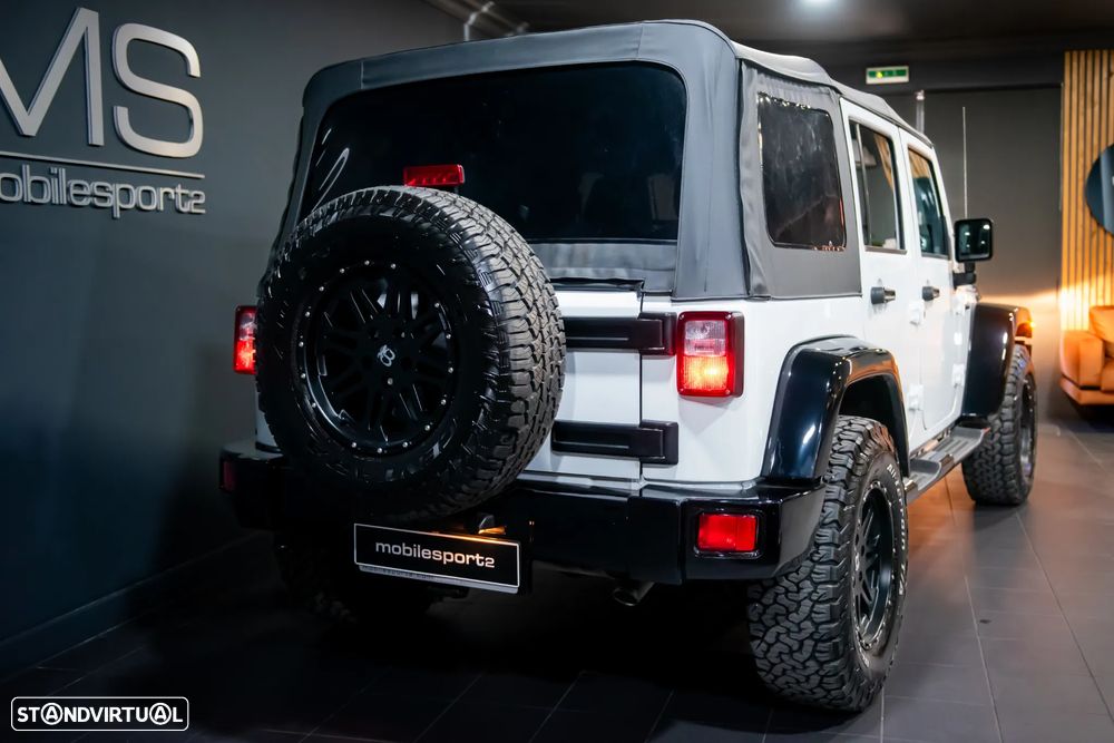 Jeep Wrangler Unlimited 2.8 CRD ATX Sahara Adventure Edition - 18