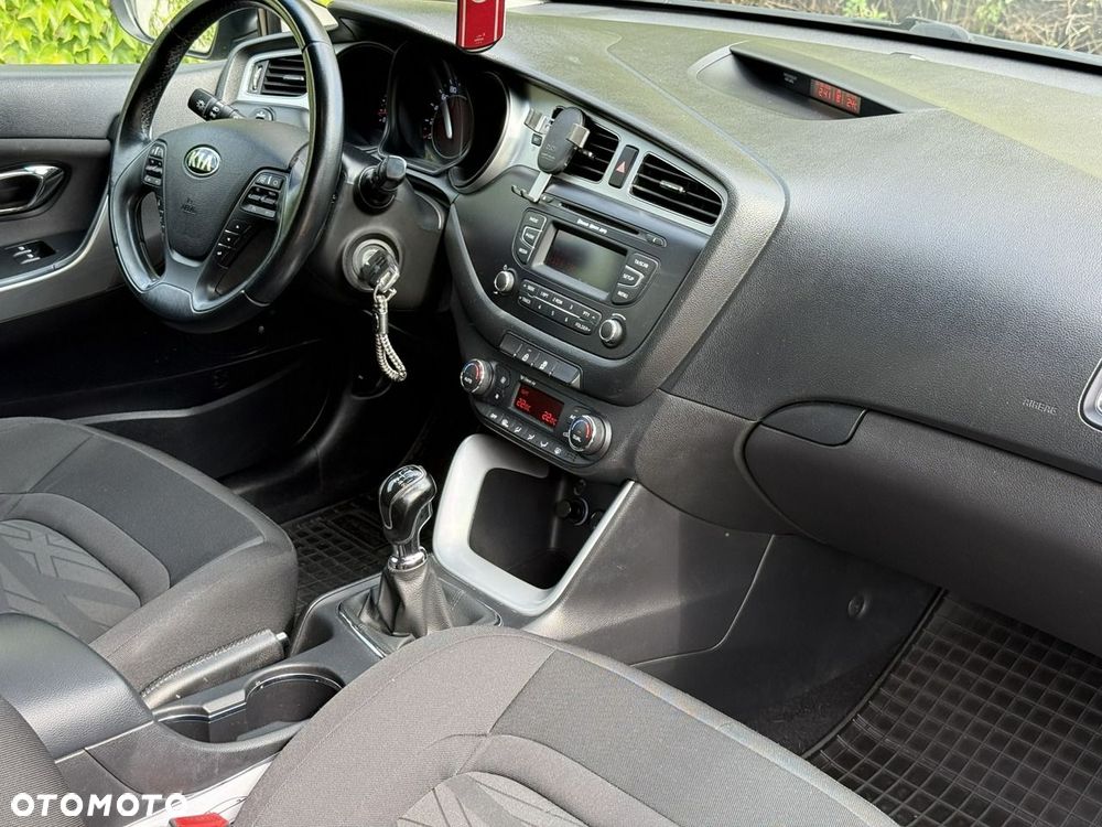 Kia Ceed - 18