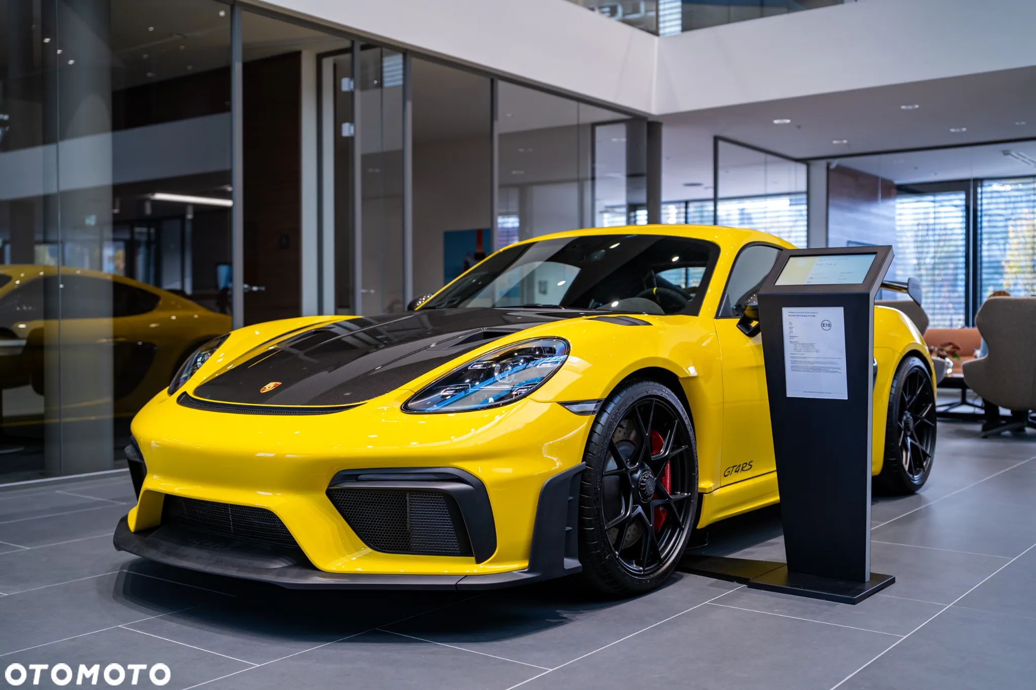 Porsche 718 Cayman GPF GT4 RS PDK - 1