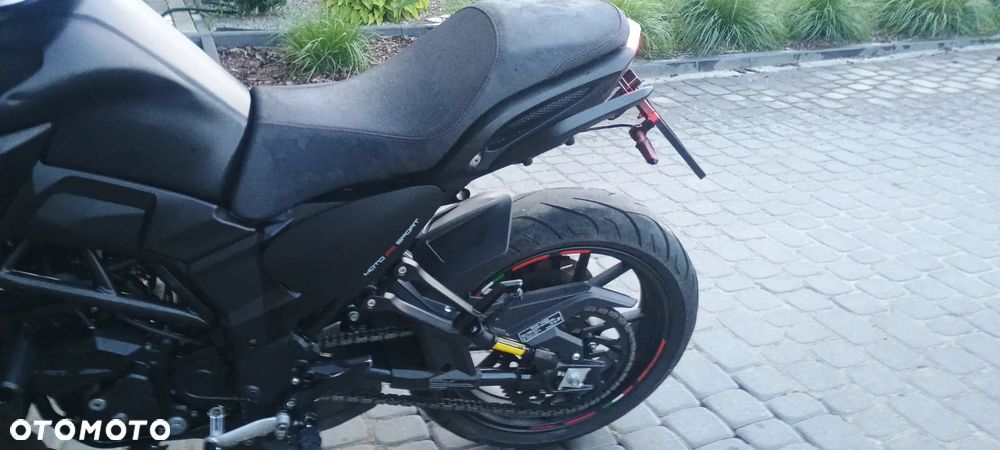 Motobi Inny - 8