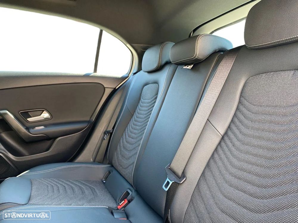 Mercedes-Benz A 250 e - 22