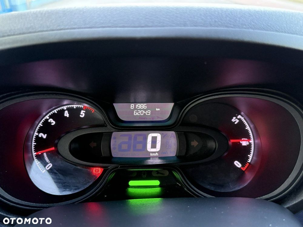 Opel Vivaro - 10
