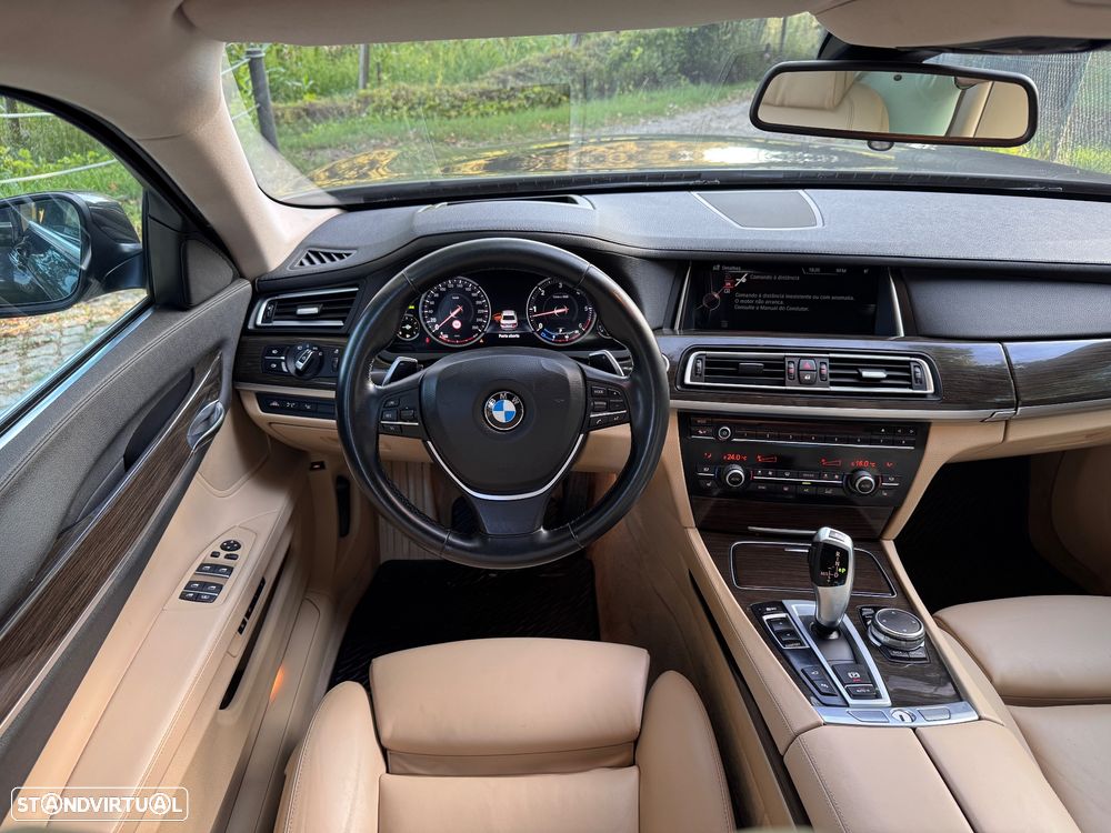 BMW 740 d - 19