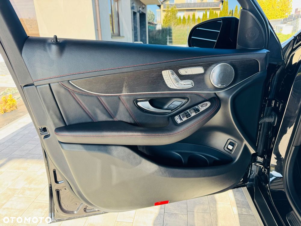 Mercedes-Benz GLC AMG 43 4Matic 9G-TRONIC - 24
