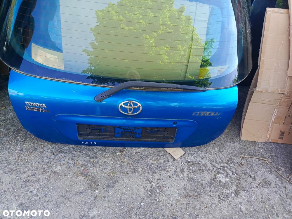 KLAPA  COROLLA E12 8P1 - 2