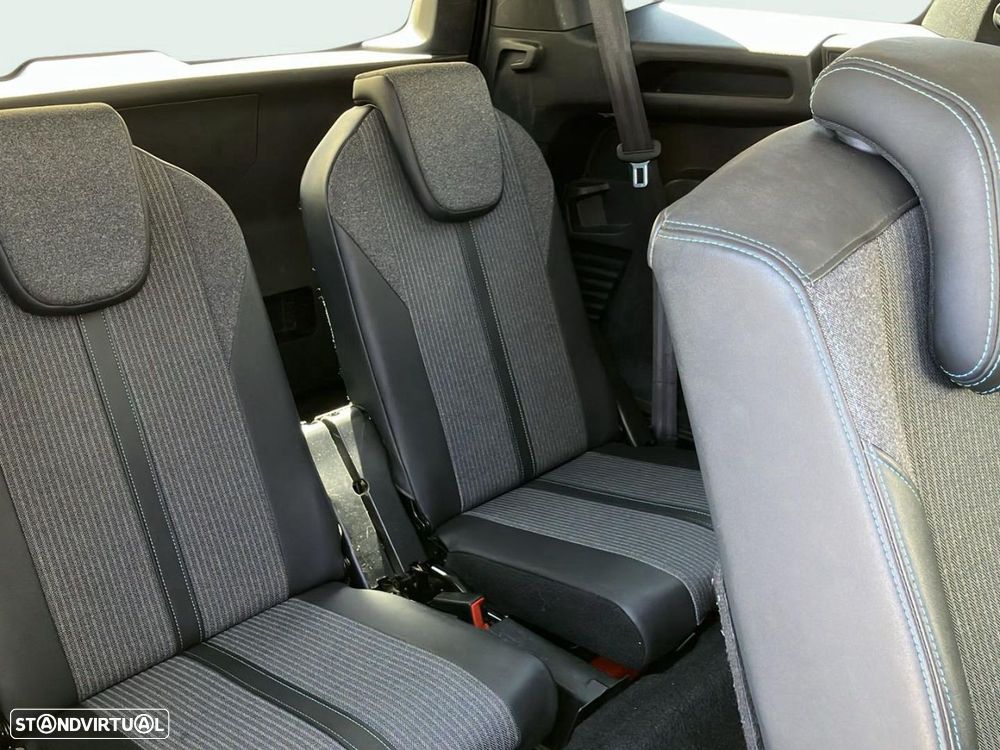 Peugeot 5008 1.5 BlueHDi Allure EAT8 - 19