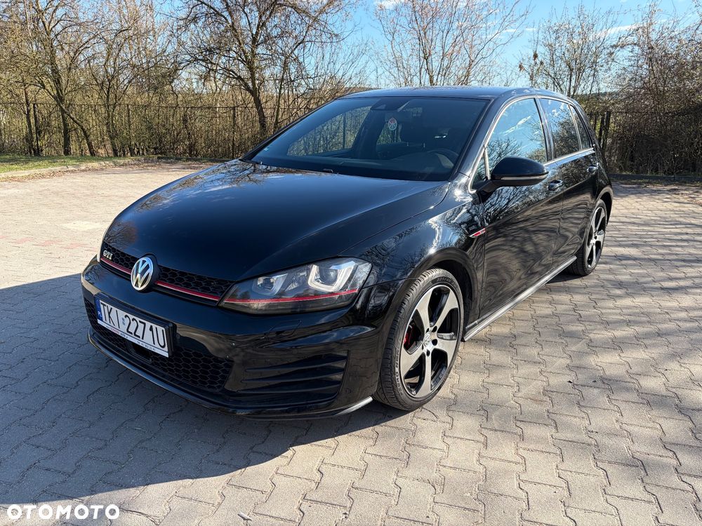Volkswagen Golf GTI BlueMotion Technology - 2