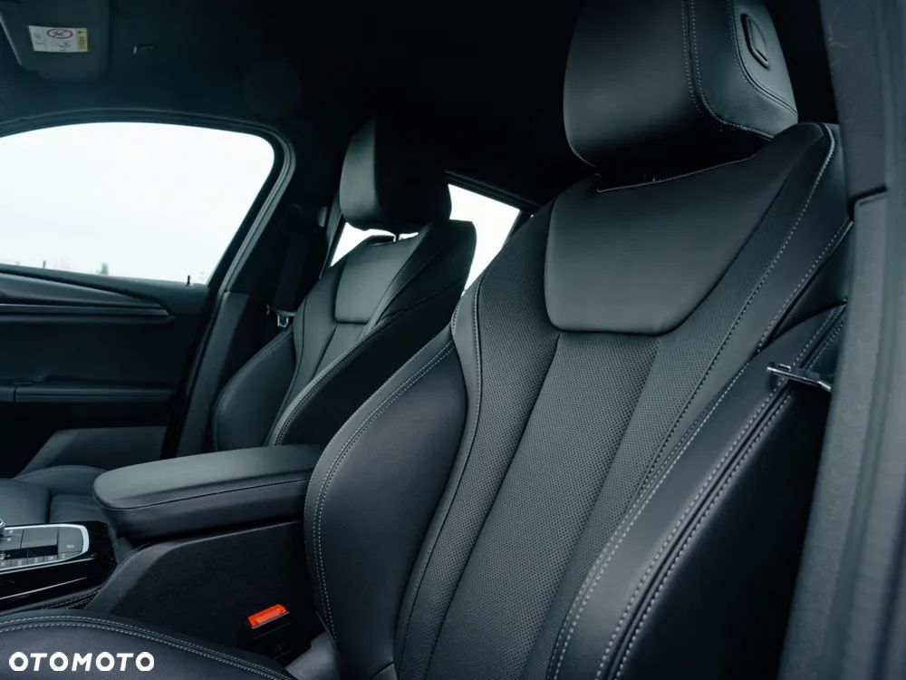 BMW X4 xDrive20i M Sport - 12