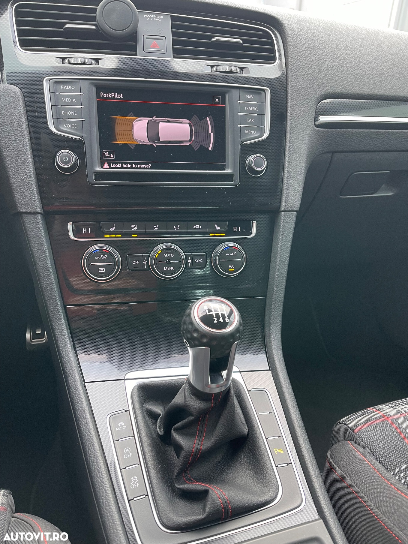 Volkswagen Golf 2.0 TSI BMT GTI Performance - 10