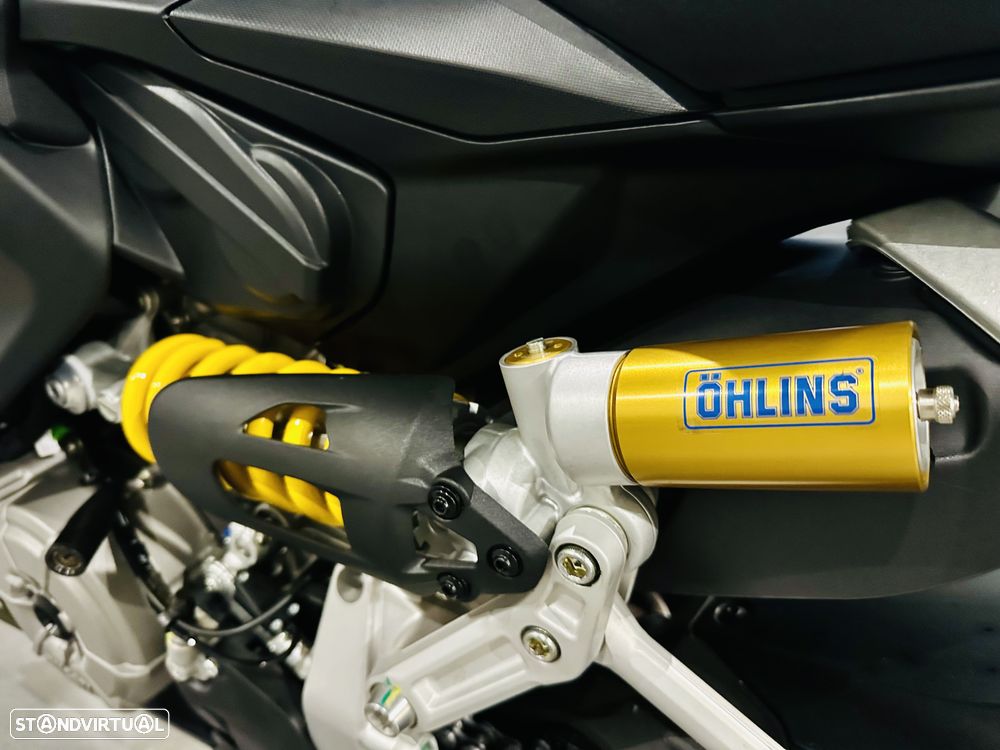Ducati Streetfighter V2 - 22