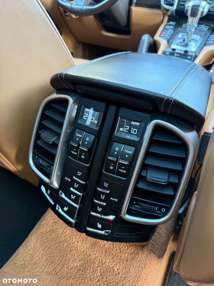 Porsche Cayenne S Diesel - 26