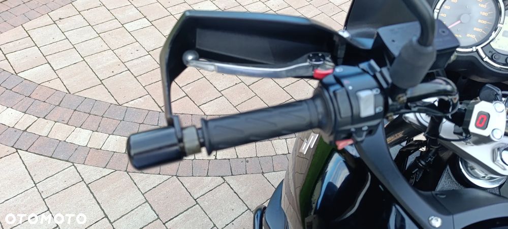 Suzuki V-STROM - 13