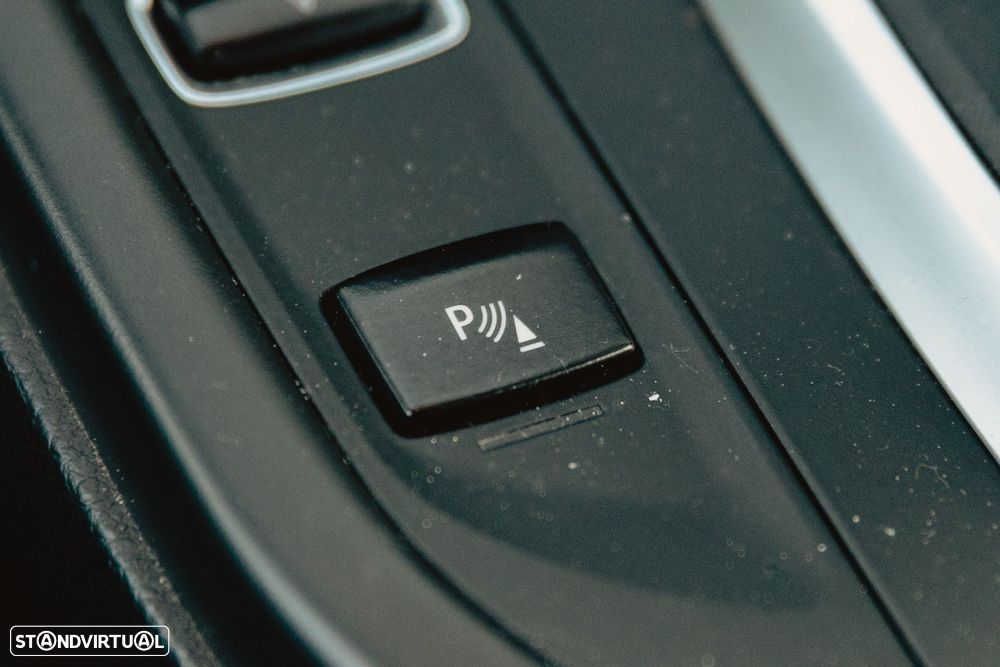 BMW 418 d Pack M Auto - 29