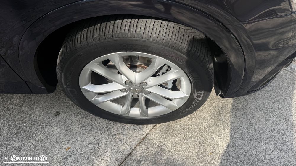 Audi Q3 2.0 TDI quattro Business Line S-line S-tronic - 25