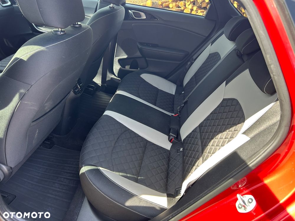 Kia ProCeed 1.4 T-GDI DCT7 OPF GT LINE - 18