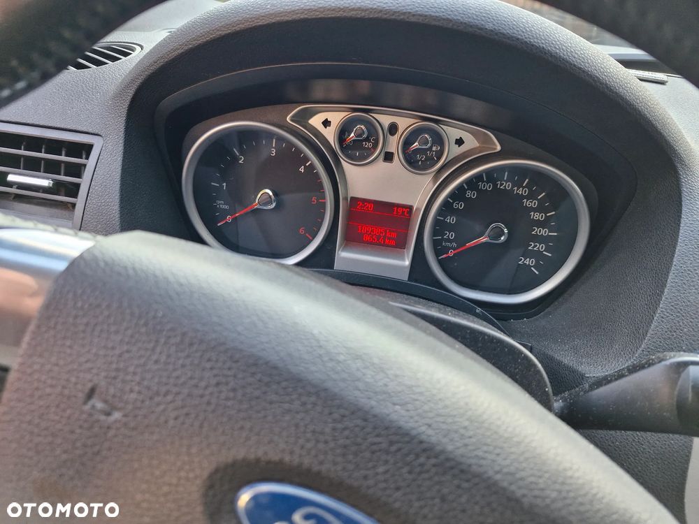 Ford Kuga 2.0 TDCi Trend - 13