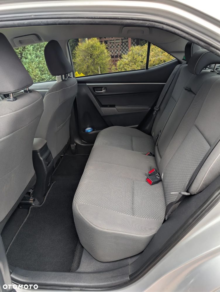 Toyota Corolla 1.6 Active - 9