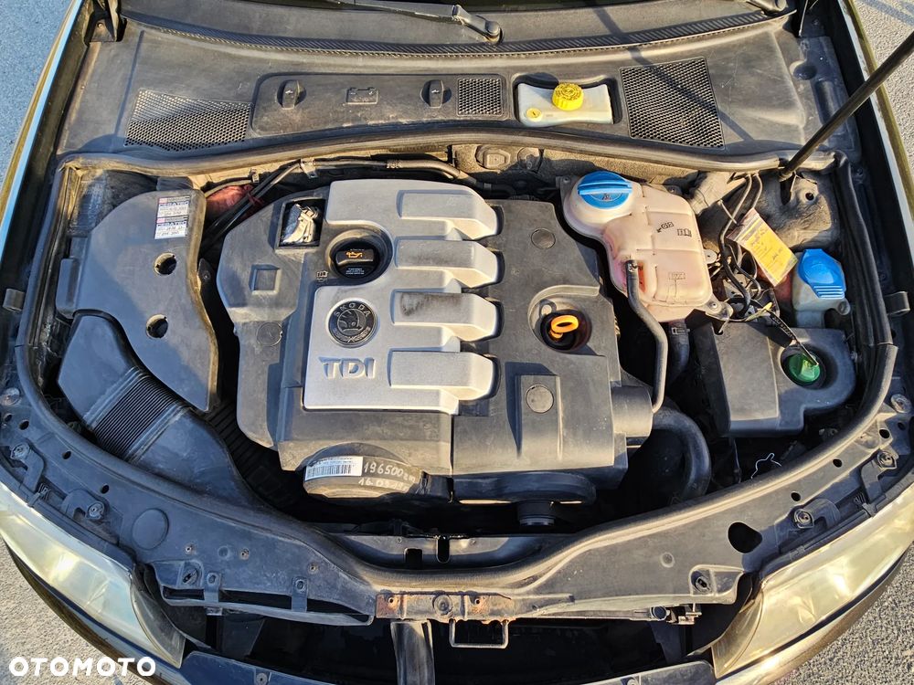Skoda Superb 2.0 TDI DPF Elegance - 29