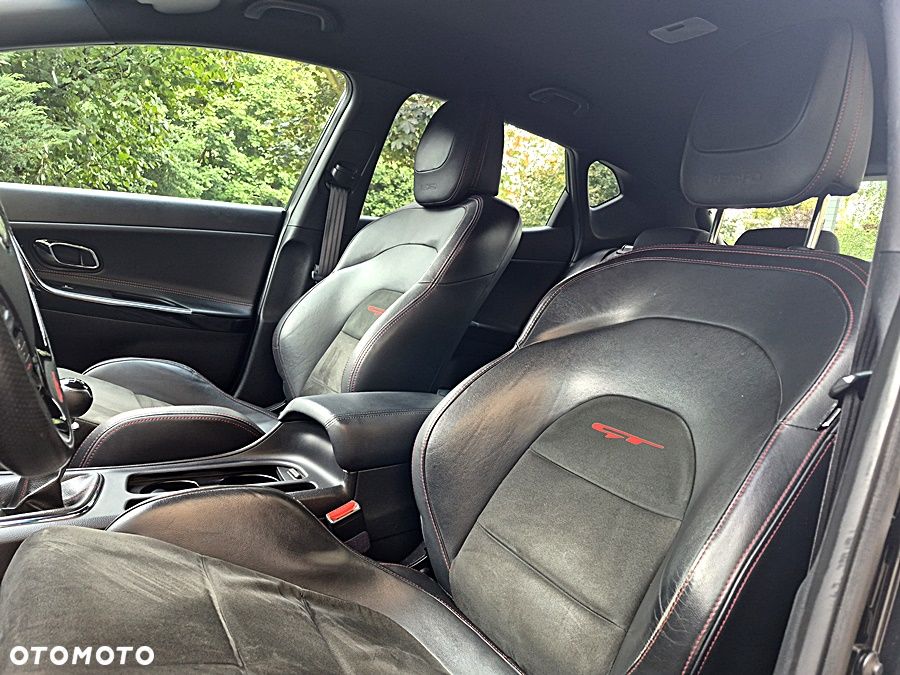 Kia Ceed 1.6 T-GDI GT - 29