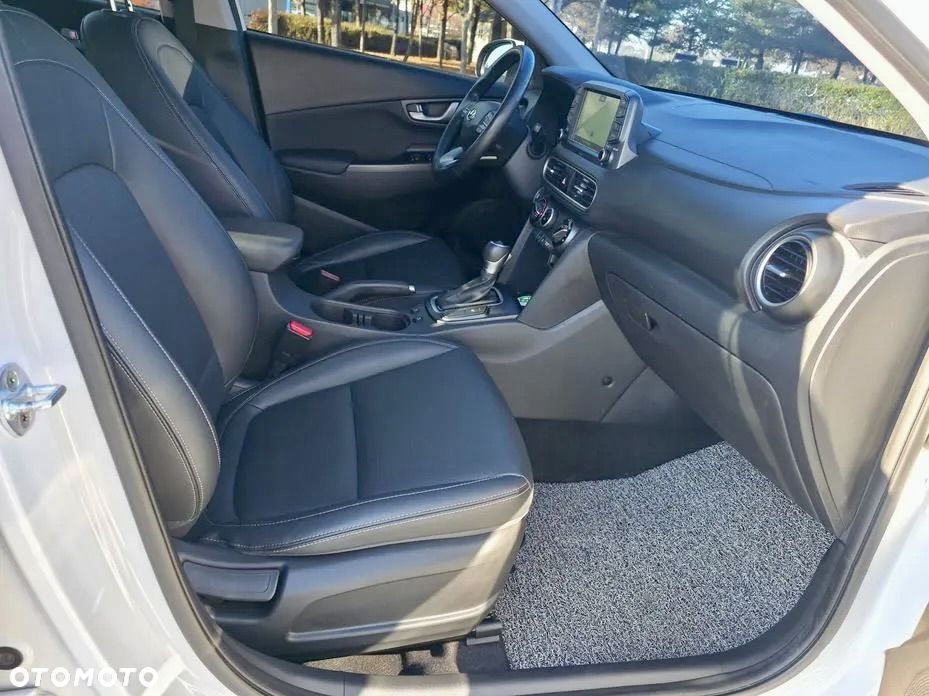 Hyundai Kona - 16
