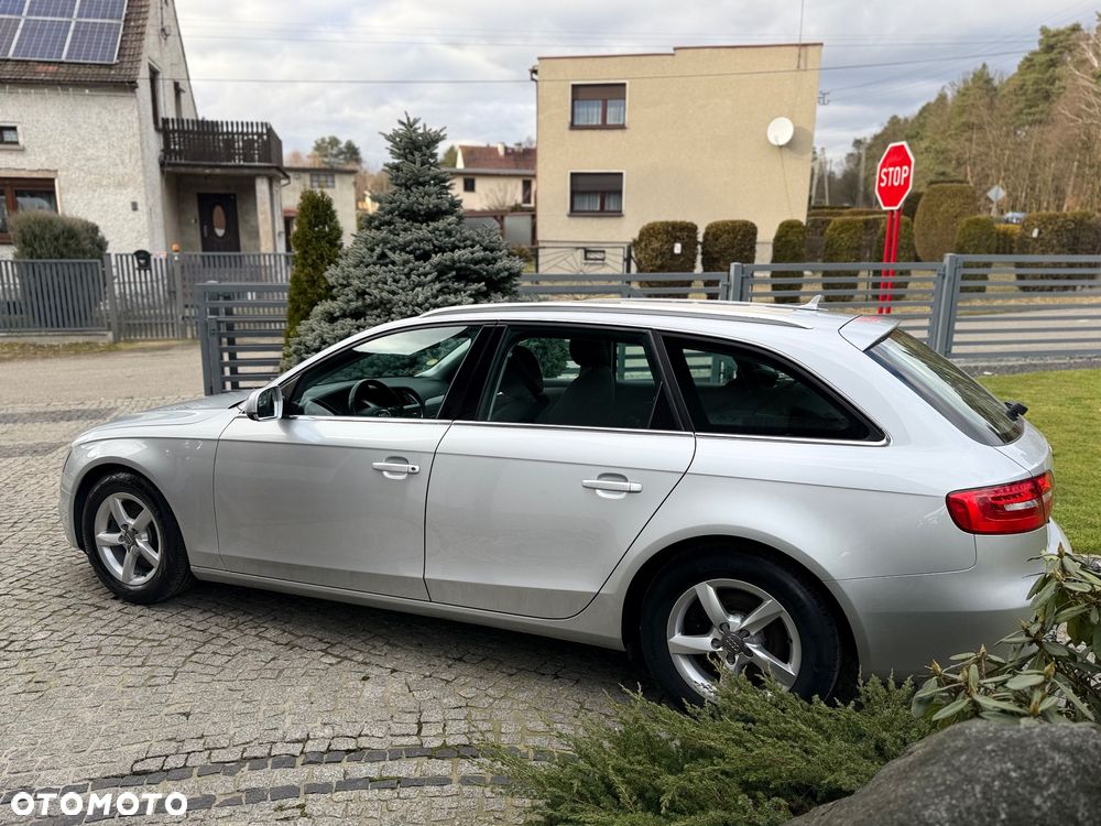 Audi A4 Avant - 9
