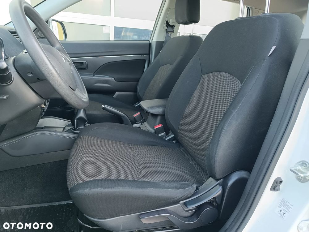 Mitsubishi ASX - 11