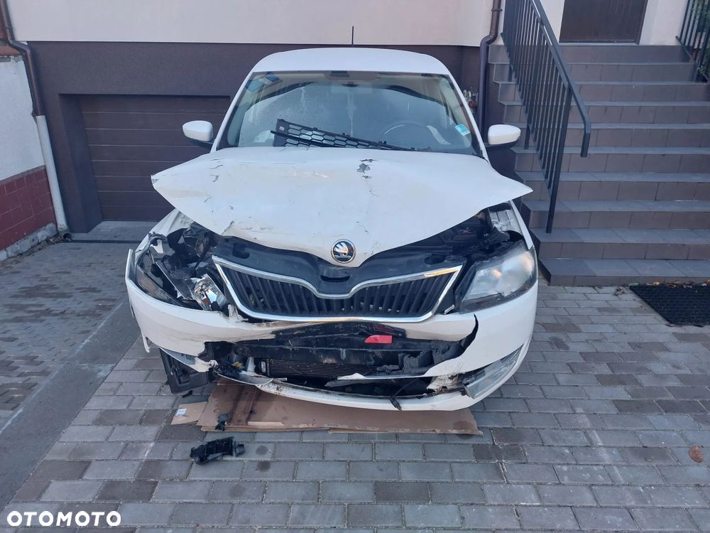 Skoda RAPID Spb 1.4 TSI Ambition DSG - 4